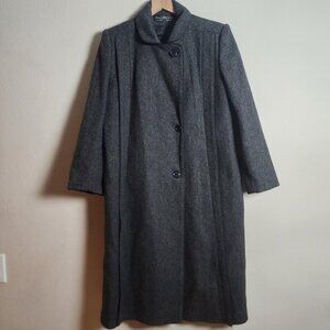 Vintage Alorna Coat Womens Medium Petite Gray Wool Herringbone Made USA 80s